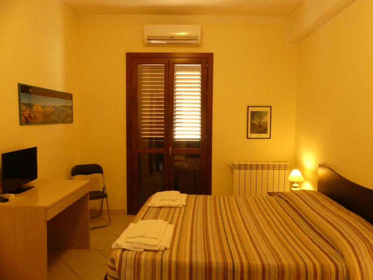 Beb 2000 Hotel Sassari Luaran gambar